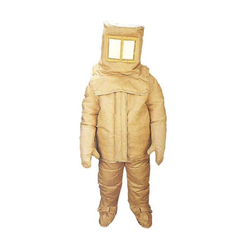 wyler_enterprises_FireSafety_FireFightingSuit_Fire Entry Suit